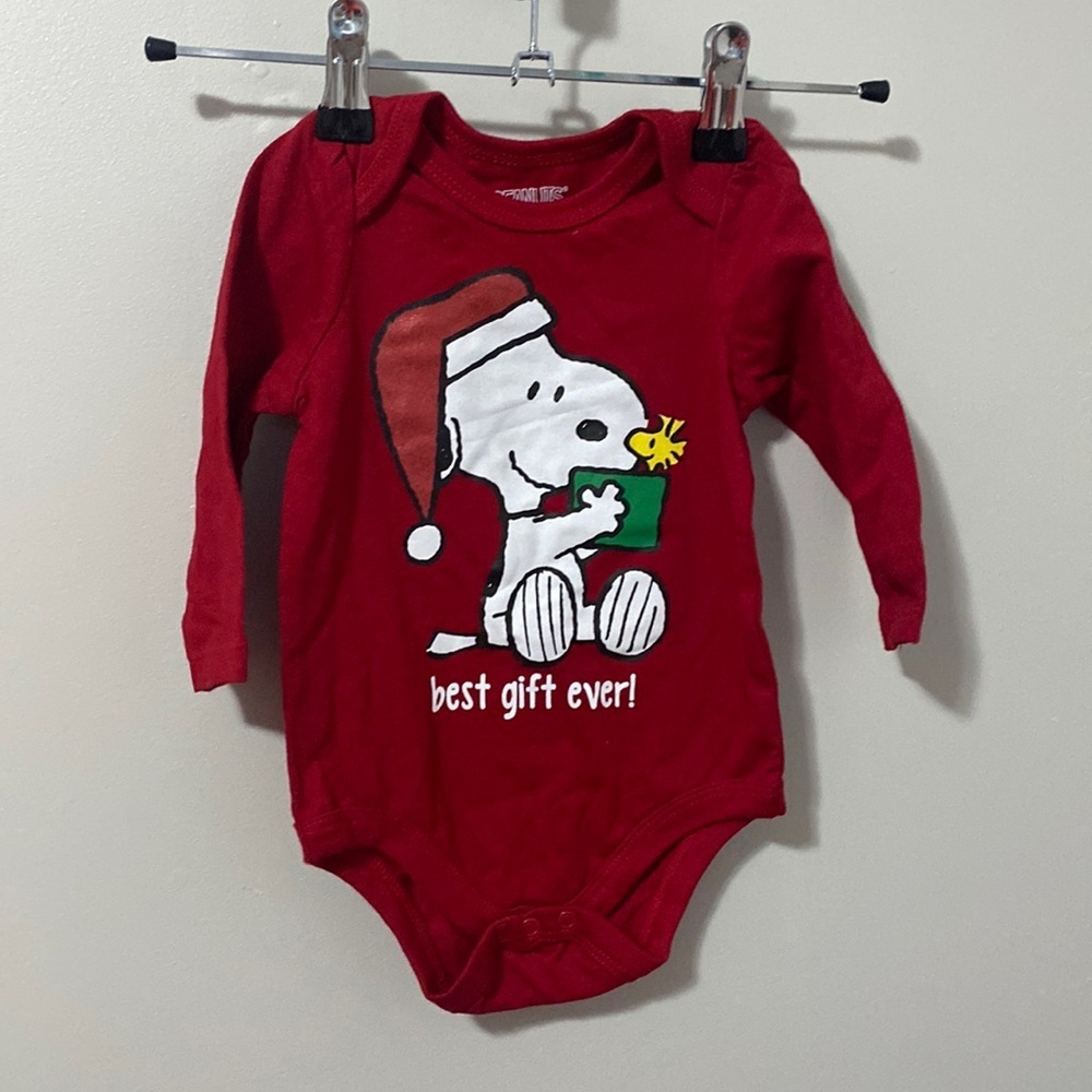 NWOT!‎ Children’s Peanut Children Onesie